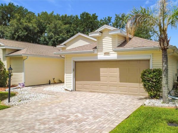 25243 RIVER CREST DRIVE , LEESBURG, FL 34748