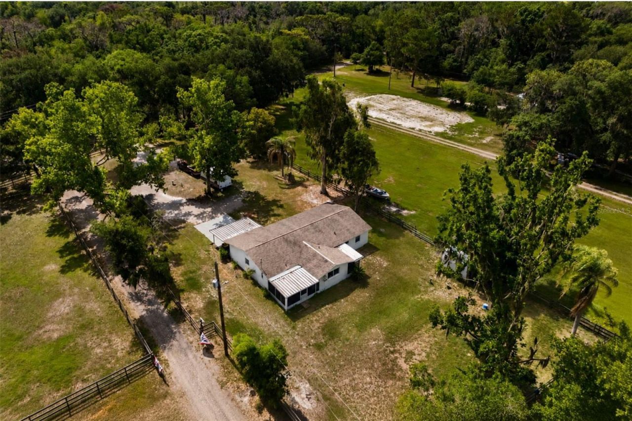 12631 Hobson Simmons Road, Lithia, FL 33547 Photo