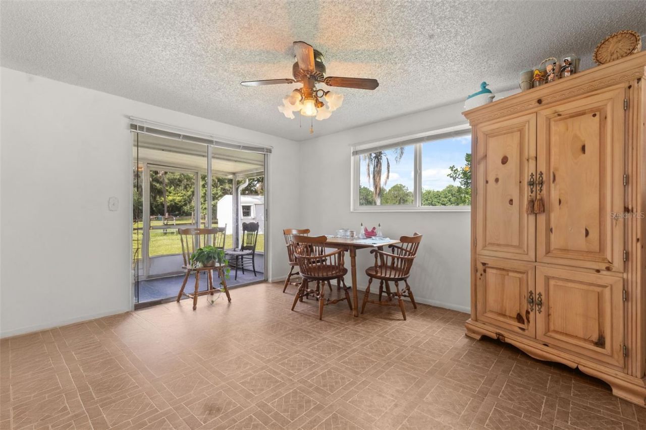 12631 Hobson Simmons Road, Lithia, FL 33547 Photo