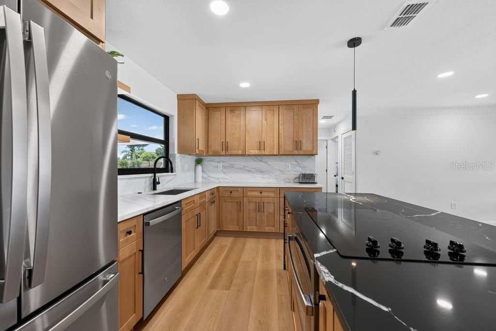 6196 44th Avenue N, Saint Petersburg, FL 33709 Photo