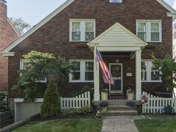 310 Morrison Dr, Pittsburgh, PA 15216