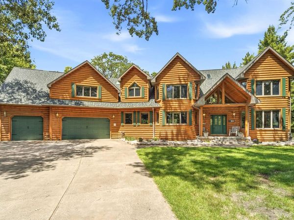 W5596 HIWELA DRIVE, Wild Rose, WI 54984