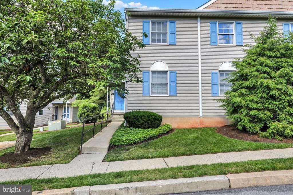 606 MAPLEWOOD AVENUE , MOHNTON, PA 19540