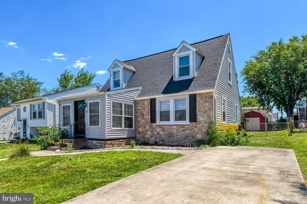 211 LAKE ROAD , PASADENA, MD 21122