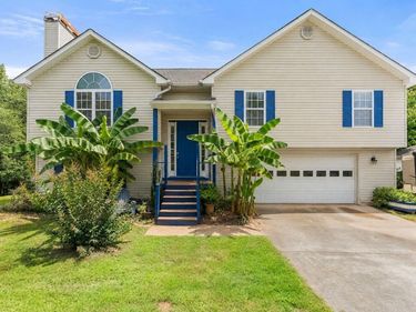 4516 Nohl Ridge Lane, Flowery Branch, GA 30542