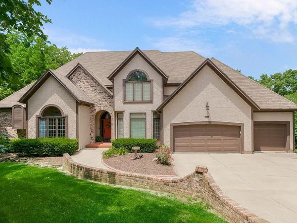 18702 W 64th Street, Shawnee, KS 66218