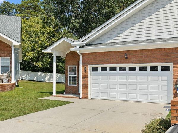 1038 Grey Oaks Lane, Chattanooga, TN 37421