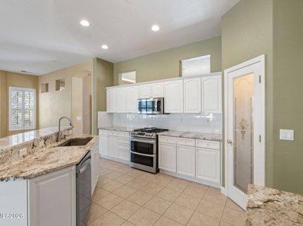 325 Hidden Oaks Drive, Dayton, NV 89403 Photo