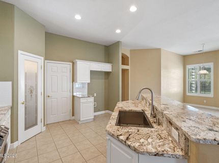 325 Hidden Oaks Drive, Dayton, NV 89403 Photo