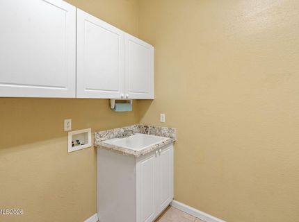 325 Hidden Oaks Drive, Dayton, NV 89403 Photo