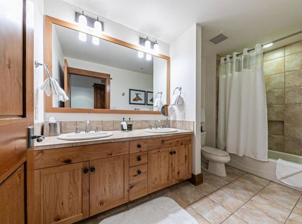 4001 Northstar Drive, Unit #209, Truckee, CA 96161 Photo