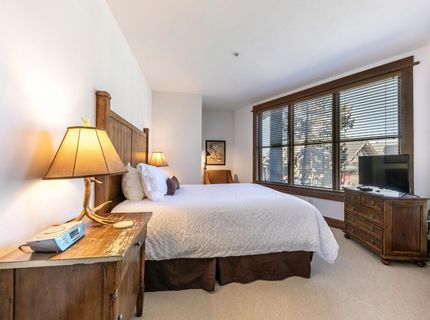 4001 Northstar Drive, Unit #209, Truckee, CA 96161 Photo