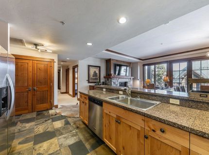 4001 Northstar Drive, Unit #209, Truckee, CA 96161 Photo