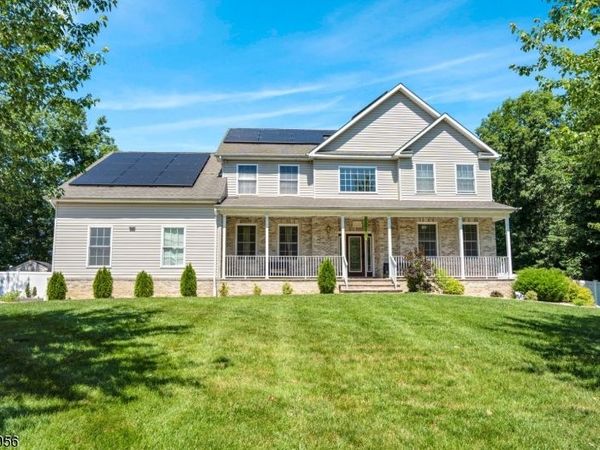 17 Rachel Ln, Monroe, NJ 08831