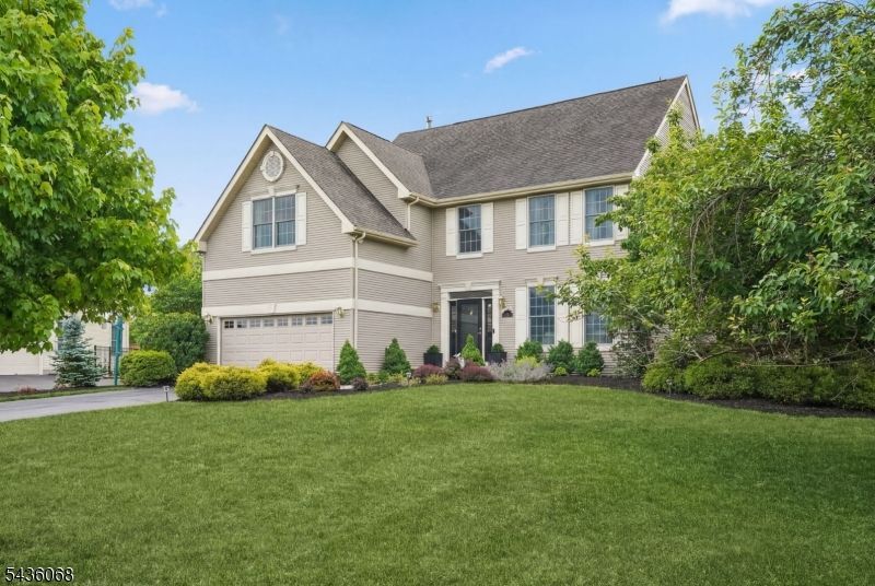 62 Blue Grass Blvd, Branchburg, NJ 08876 Main Photo