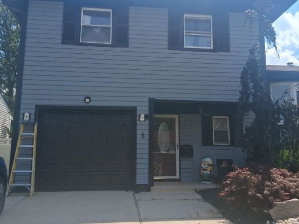 5 Sumutka Ct, Carteret, NJ 07008