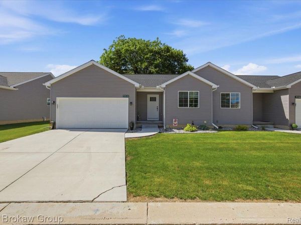 9510 Orchard Lake Drive, Richfield Township, Mi 48423