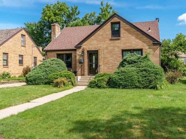 3320 Minnesota Drive , Rockford, IL 61108