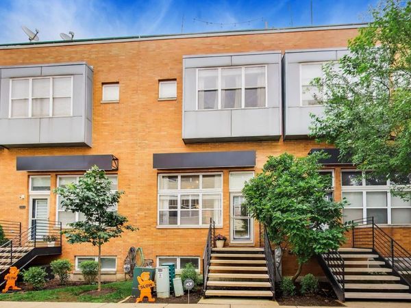 2555 W Moffat Street , Unit D, Chicago, IL 60647