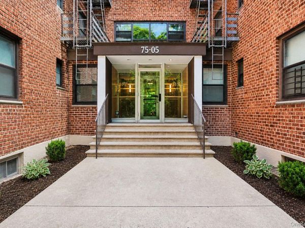 75-05 210th Street, Unit 4N, Oakland Gardens, NY 11364