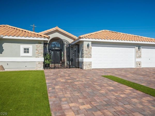 7100 W Meranto Avenue , Las Vegas, NV 89178