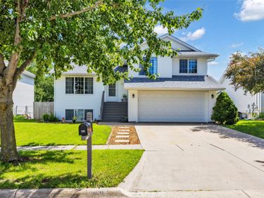 869 Augusta Circle , North Liberty, IA 52317