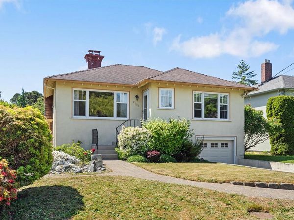 2183 Central Ave , Oak Bay, BC V8S 2R6