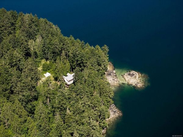 998 Gillespie Rd , Sooke, BC V9Z 0Z5