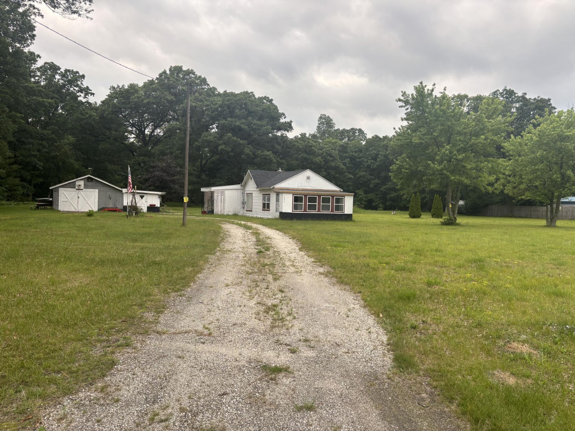 1473 Chatterson Road, Muskegon, MI 49442 Main Photo