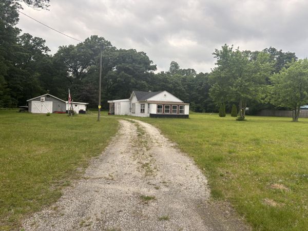 1473 Chatterson Road, Muskegon, MI 49442