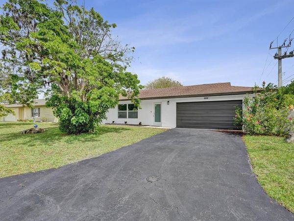 6606 NW 95th Avenue, Tamarac, FL 33321