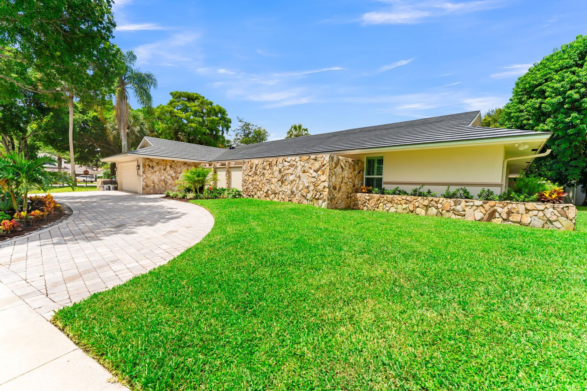 6692 N Grande Drive, Boca Raton, FL 33433 Photo