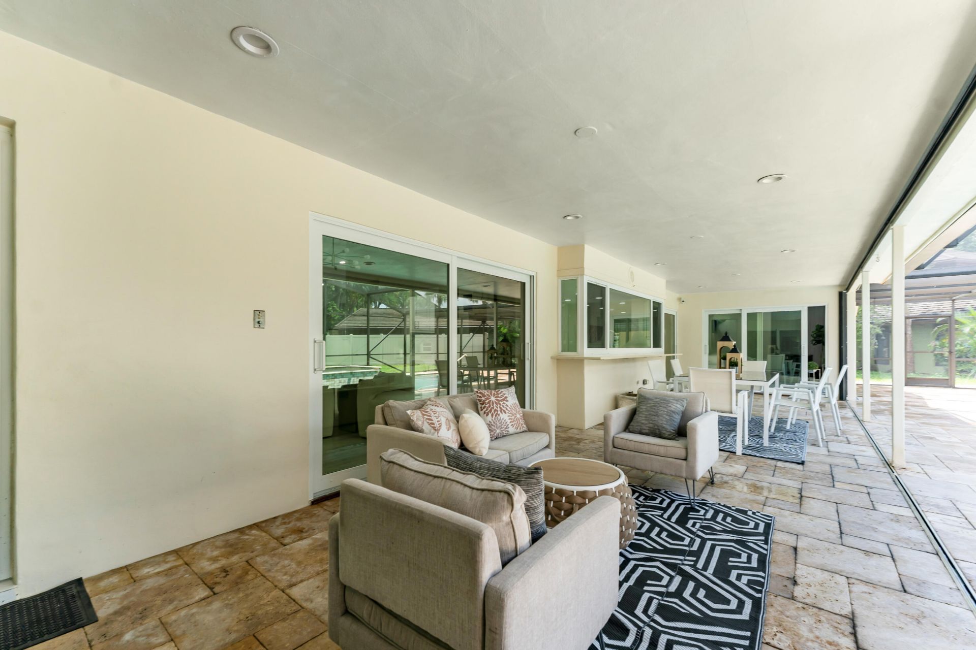 6692 N Grande Drive, Boca Raton, FL 33433 Photo