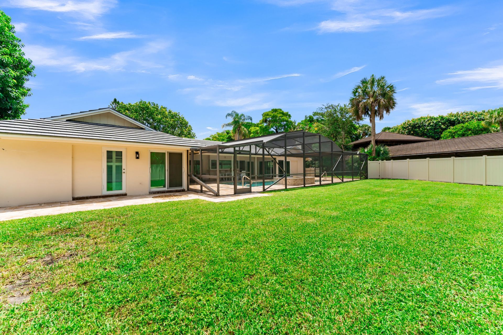 6692 N Grande Drive, Boca Raton, FL 33433 Photo