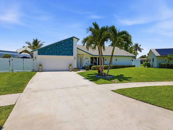 1401 SW 28th Terrace, Deerfield Beach, FL 33442