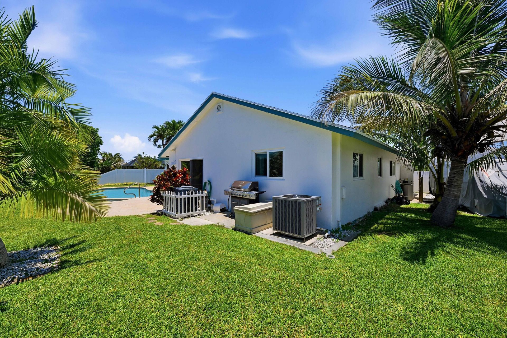 1401 SW 28th Terrace, Deerfield Beach, FL 33442 Photo