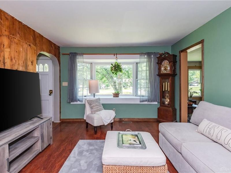 945 S Linden Avenue, Miamisburg, OH 45342 Photo 3