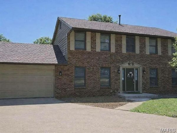 1993 Mapleleaf Drive , Collinsville, IL 62234