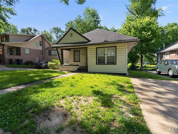 8316 Garfield Avenue , Vinita Park, MO 63114