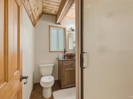 2086 Mewuk Drive, South Lake Tahoe, CA 96150 Photo