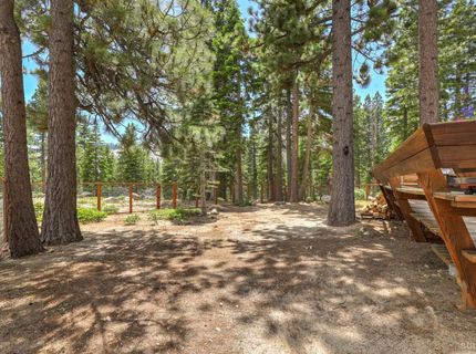 2086 Mewuk Drive, South Lake Tahoe, CA 96150 Photo