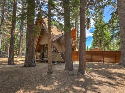 2086 Mewuk Drive, South Lake Tahoe, CA 96150 Photo