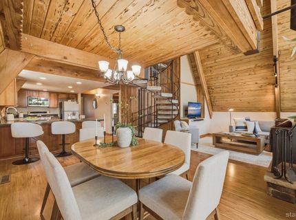 2086 Mewuk Drive, South Lake Tahoe, CA 96150 Photo