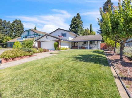 8559 Coral Crest Ct, Elk Grove, CA 95624 Photo