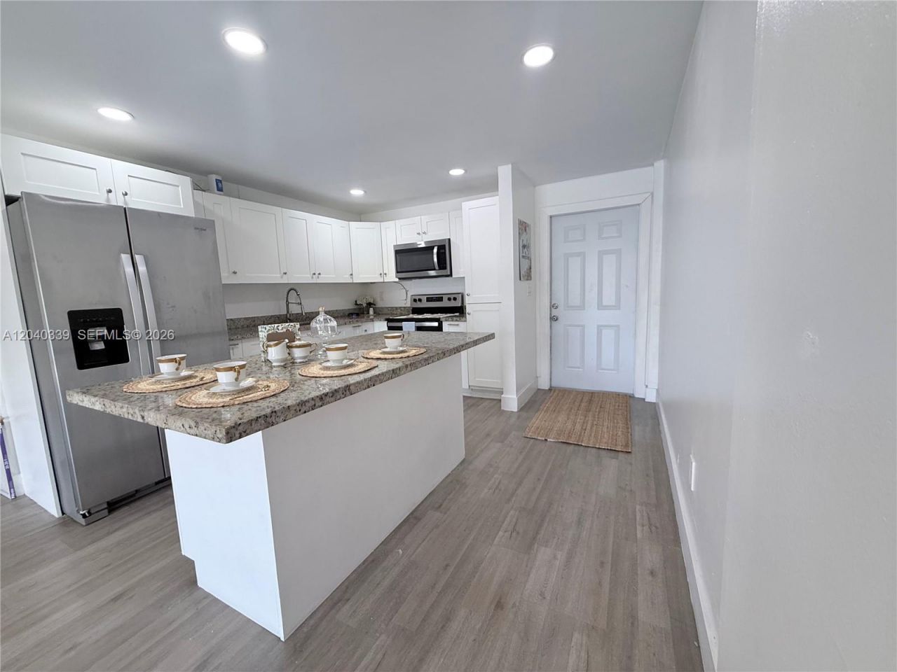 6780 W 2nd Ct, Unit 212, Hialeah, FL 33012 Photo
