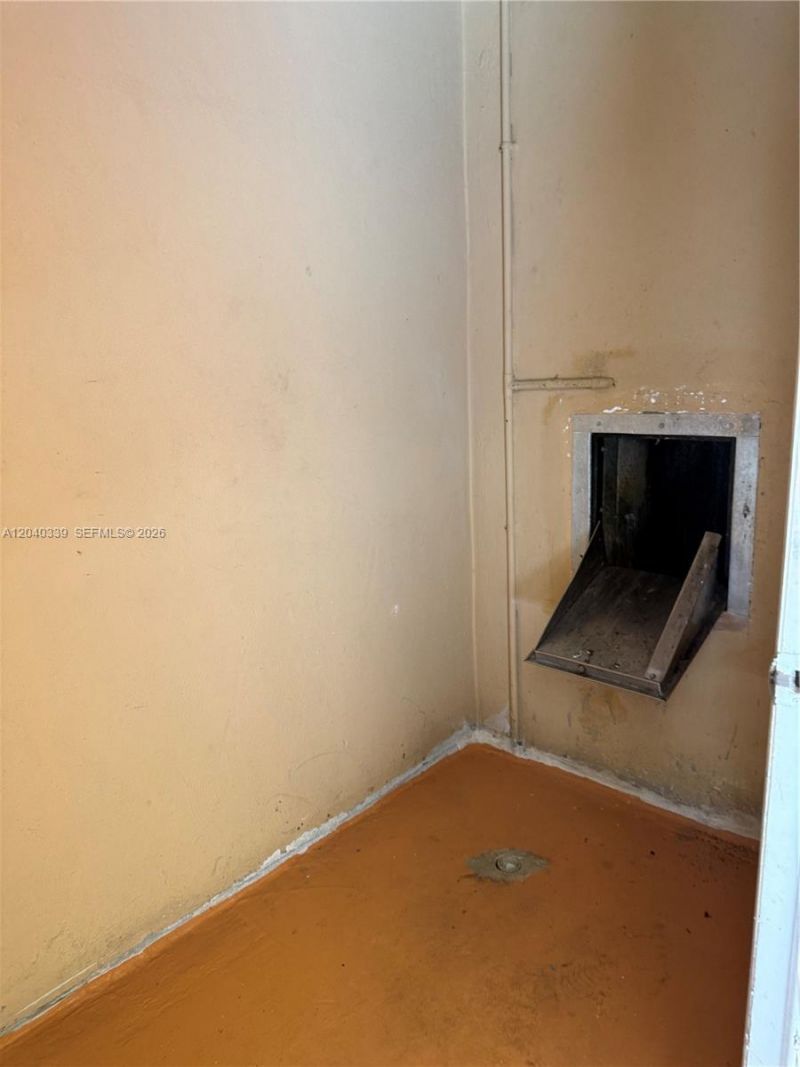 6780 W 2nd Ct, Unit 212, Hialeah, FL 33012 Photo