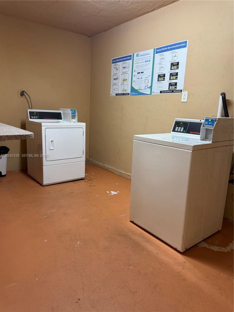 6780 W 2nd Ct, Unit 212, Hialeah, FL 33012 Photo