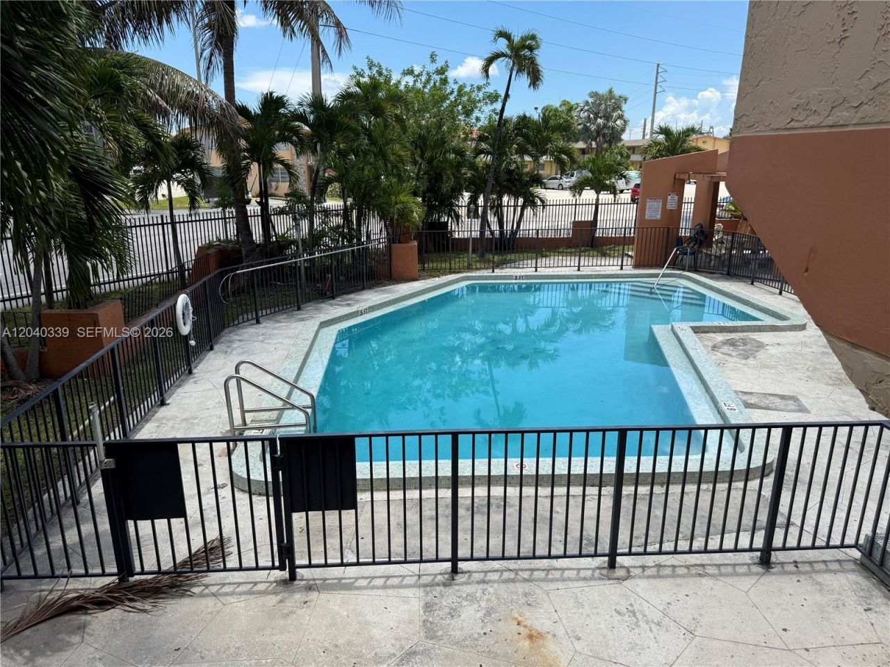 6780 W 2nd Ct, Unit 212, Hialeah, FL 33012 Photo