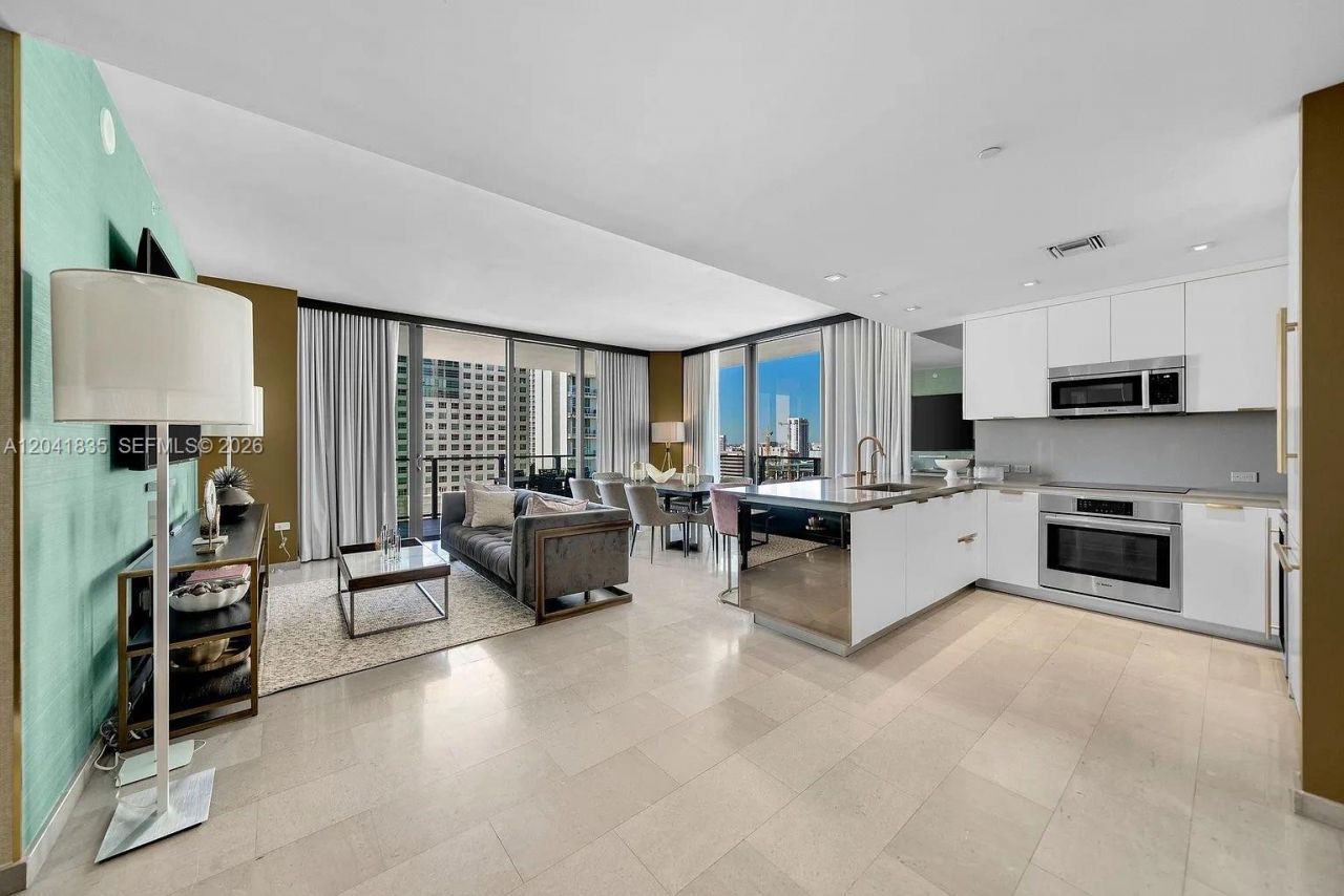 88 SW 7th St , Unit 1212, Miami, FL 33130 Photo