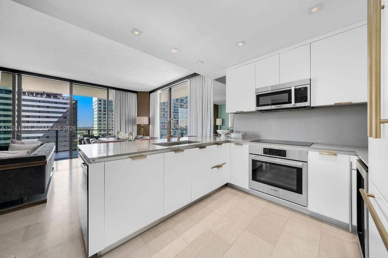 88 SW 7th St , Unit 1212, Miami, FL 33130 Photo